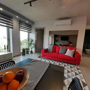 Appartement Modern On Mdina's Promenade, Rabat